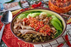 八炖卤汁剁椒拌饭加盟能赚钱吗？盈利关键因素全解析，踏上财富快车道