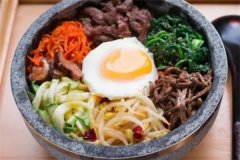 <b>霸点肉汁拌饭加盟连锁店如何？诸多加盟优势，发展前景看好</b>